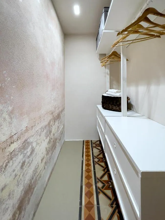 Apartment Boudoir Degli Orti, Unconventional Stay In Borgata, Siracusa Syracuse Italy